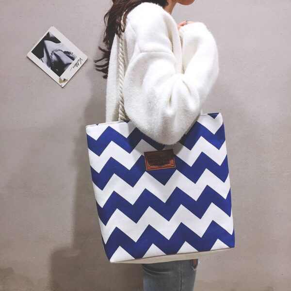 TOTE BAG (DESIGN 1) - Image 4